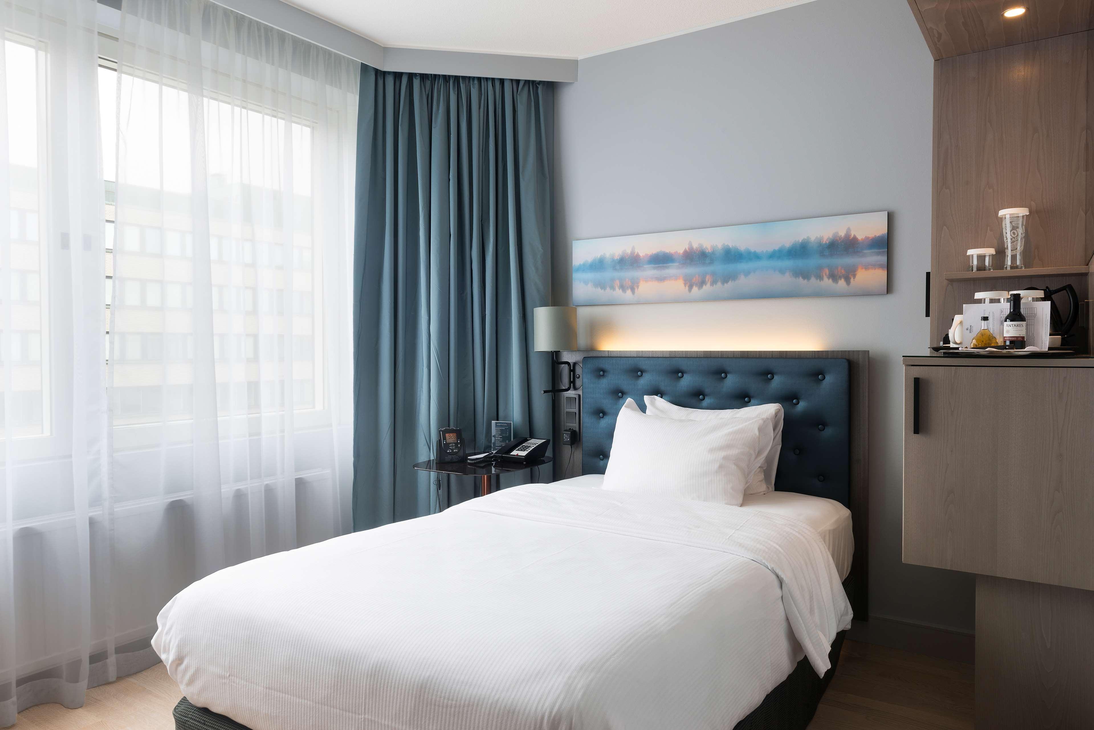 Hilton Helsinki Strand Kültér fotó A single room at the hotel