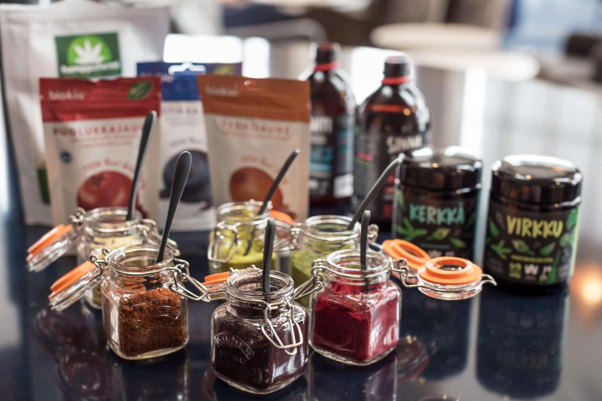 Hilton Helsinki Strand Kültér fotó A selection of spices